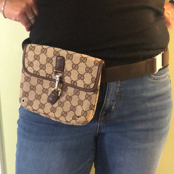 Gucci Handbags - ,🌟 Authentic Gucci crossbody or Fanny pack